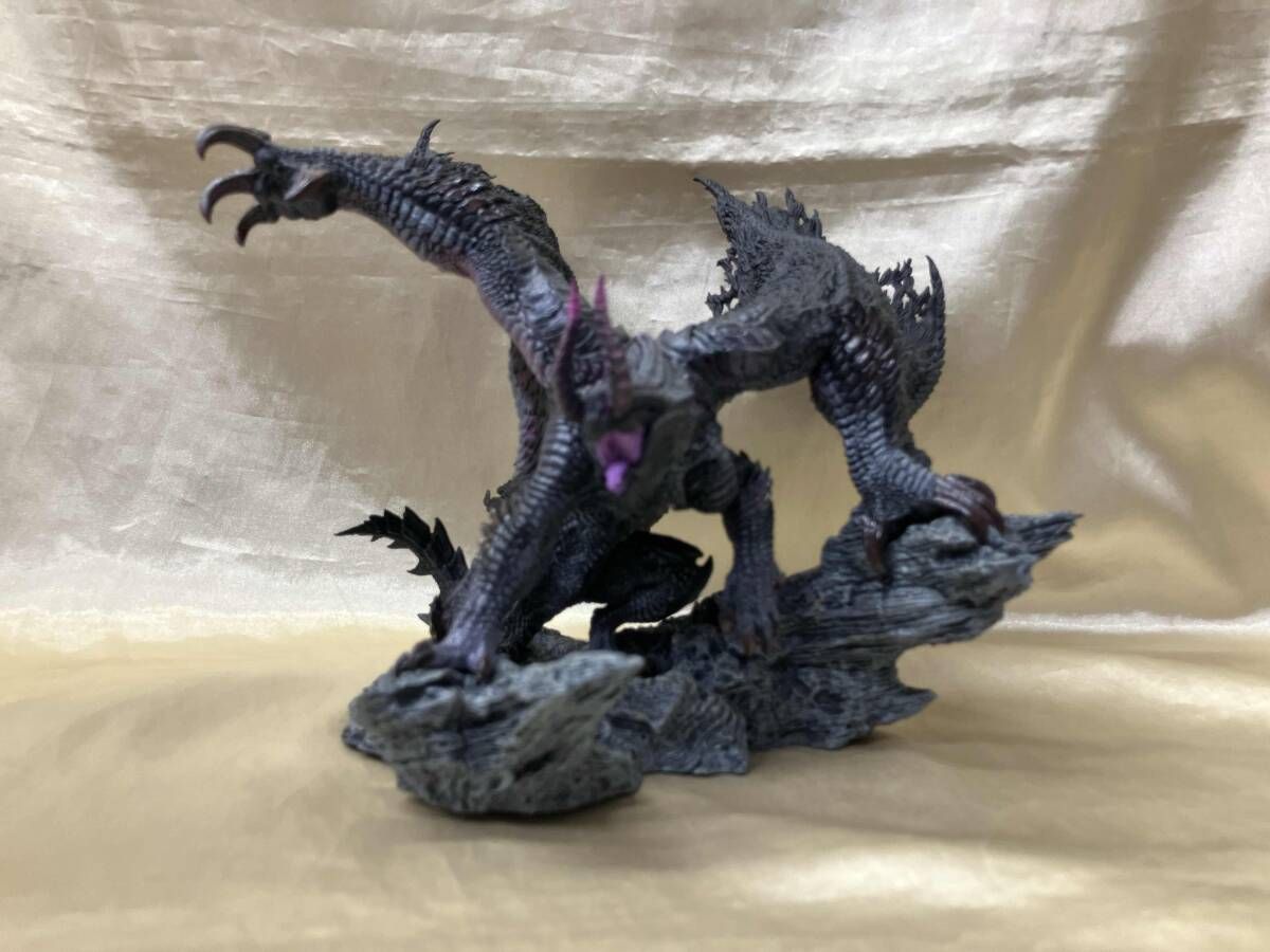 再販)カプコン 黒蝕竜 ゴア・マガラ CFB クリエイタｰズモデル