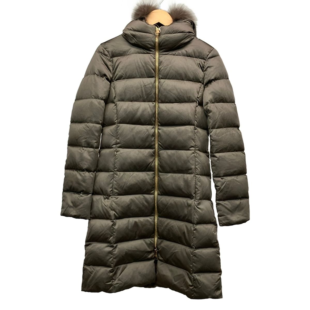 HERNO(ヘルノ) ダウンコート サイズ42 M レディース - カーキ 長袖/フォックス/ジップアップ/ロング丈/冬