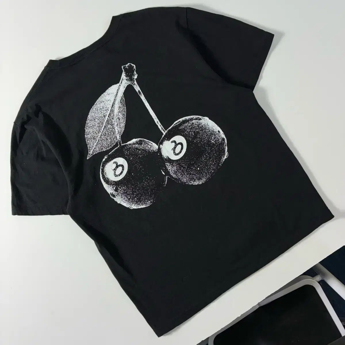 STUSSY ステューシー さくらんぼ 8ball ブラック 半袖 Tシャツ