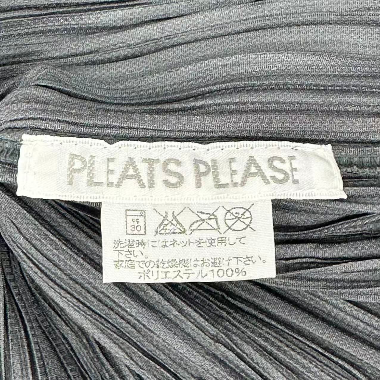 新品同様 ISSEY MIYAKE イッセイミヤケ PLEATS PLEASE プリーツ