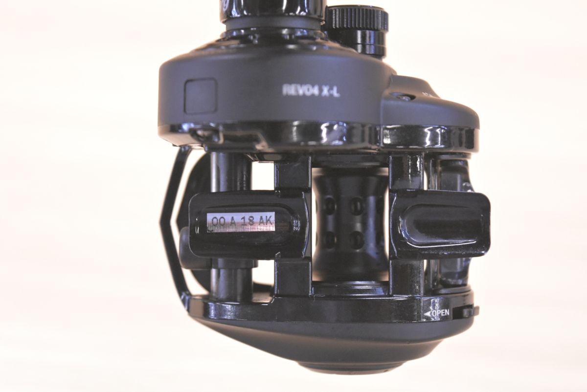アブガルシア レボ4 X-L ABUGARCIA REVO4 X ベイトリール バス釣り 