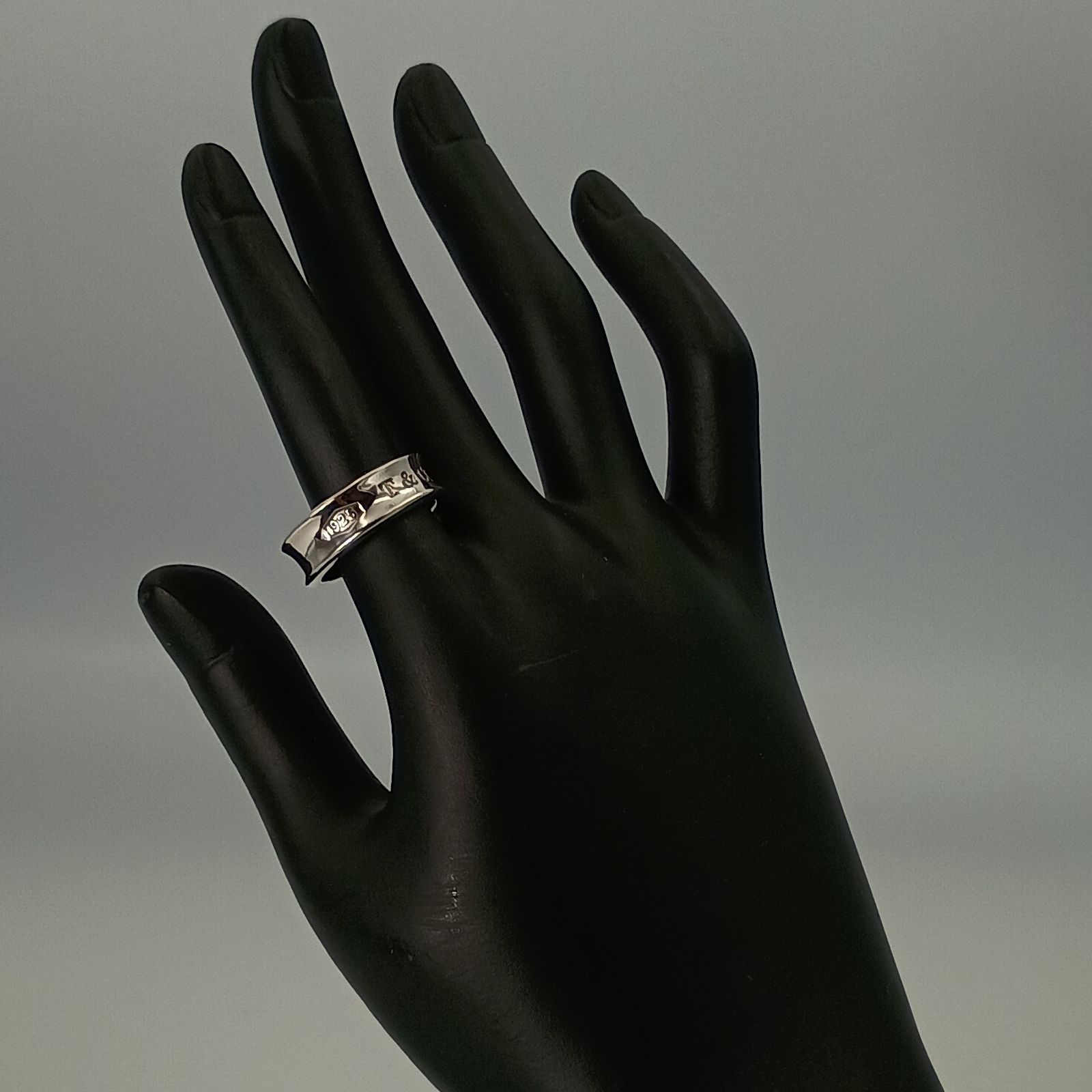 ティファニー　ナローリング　13号　指輪　Tiffany シルバー　1837 TIFFANY&Co. ティファニー 13号 ナローリング レディース メンズ