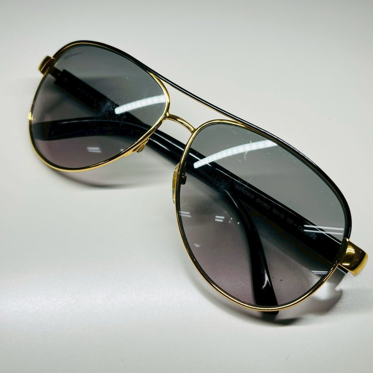 【美品】GUCCI ティアドロップサングラス 希少 GUCCI グッチ サングラス ティアドロップ GG 4239/S DYOEU 58□13