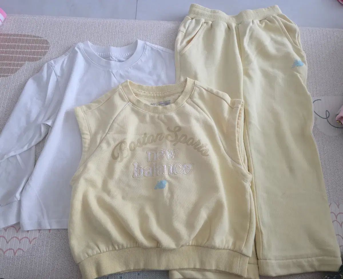 ニューバランス キッズ 3PCS 上下セット 120サイズ