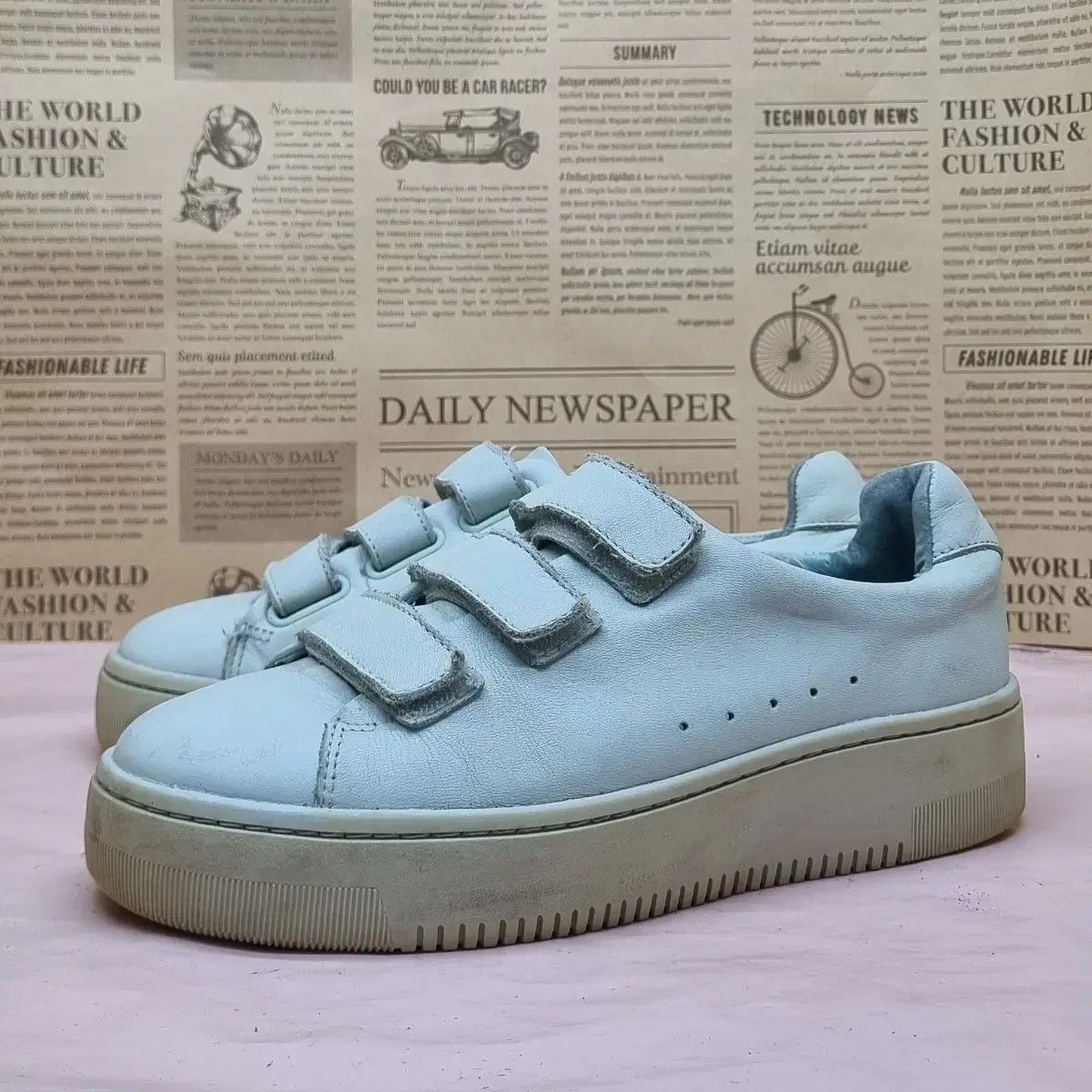 SANDRO バックル スニーカー 235