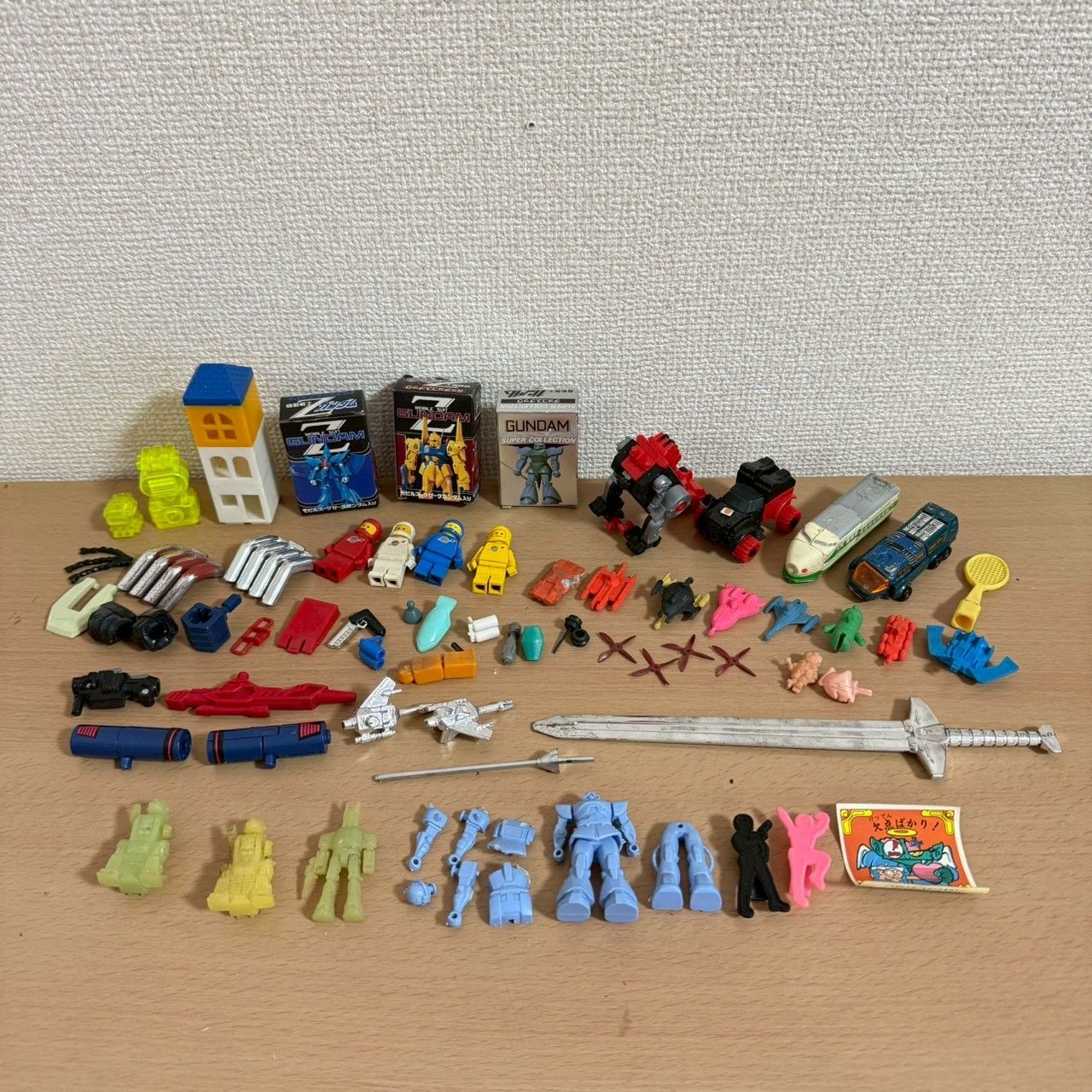 ガンダム トランスフォーマー 戦隊物 変形ロボ など 消しゴム 玩具 パーツ まとめ 現状品