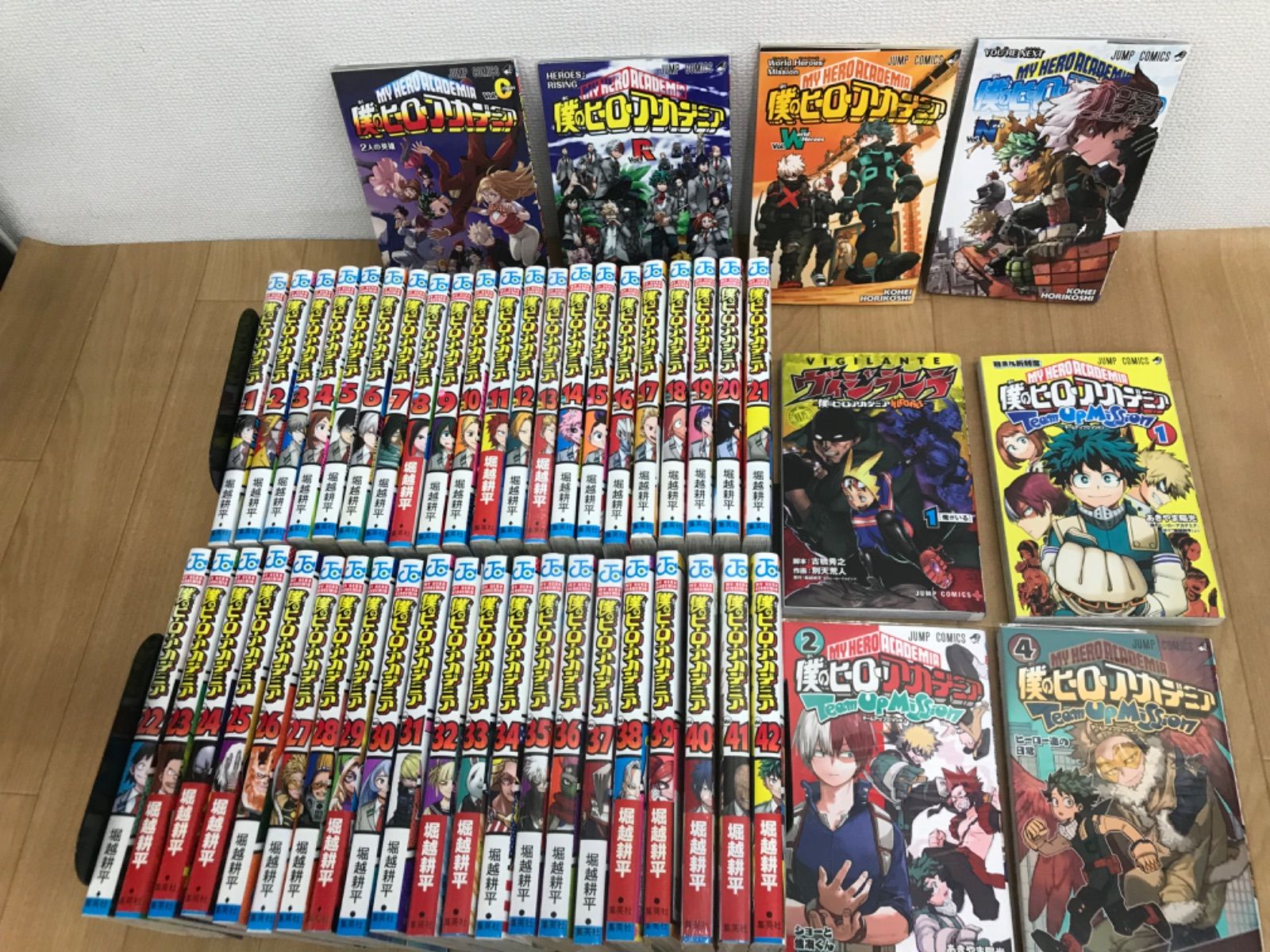 ★③【未開封あり】 僕のヒーローアカデミア 1～42巻　コミック全巻セット＋関連本8冊　ヒロアカ《BV07O》