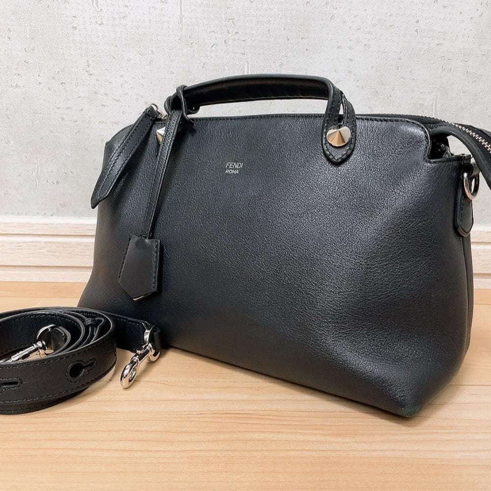 FENDI BY THE WAY MEDIUM フェンディ バイザウェイ ミディアム ブラック 黒 2way ショルダーバッグ ハンドバッグ カーフレザー 本革 レディース クロスボディ 斜め掛け 肩掛け