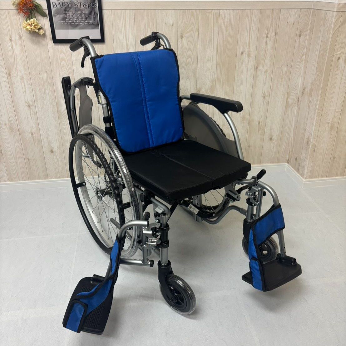 消毒済 中古 車椅子】すぐ使える車椅子 美品 Miki CRT-1-CZ 自走介助