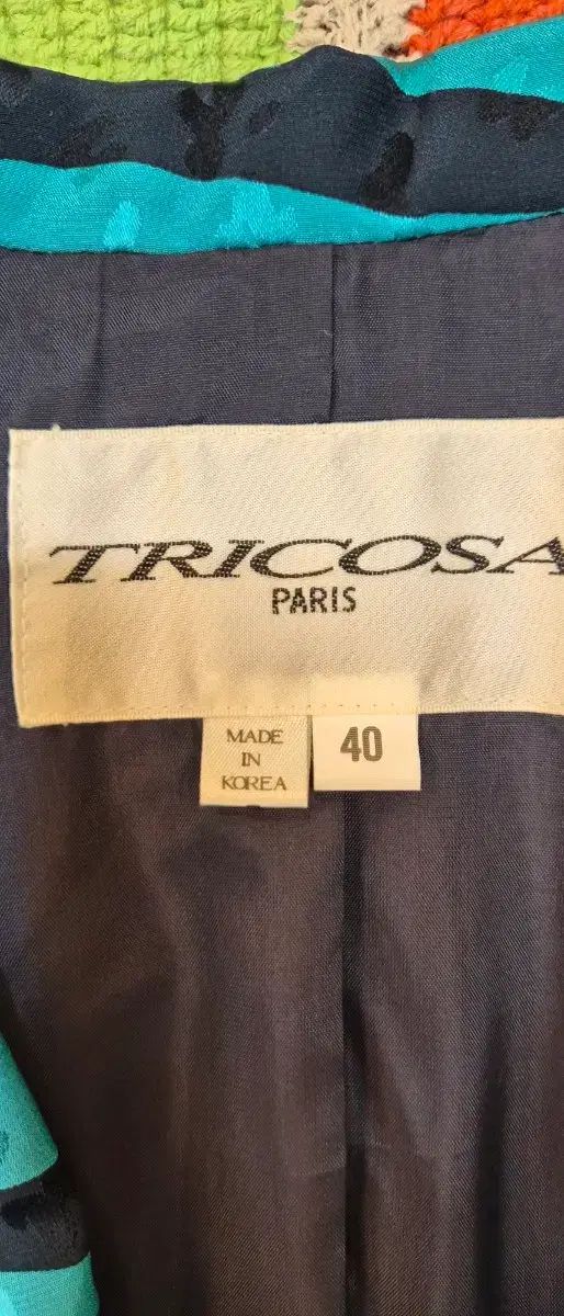 TRICOSA PARIS シルク100% ジャケット ロング丈 (66 77) TRICOSA PARIS シルク100% ジャケット ロング丈 (66 77)
