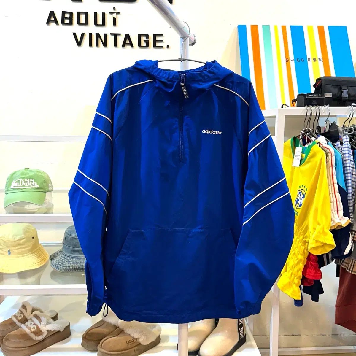 アディダス WHO Anorak（アノラック）ウィンドブレーカー ジャケット L