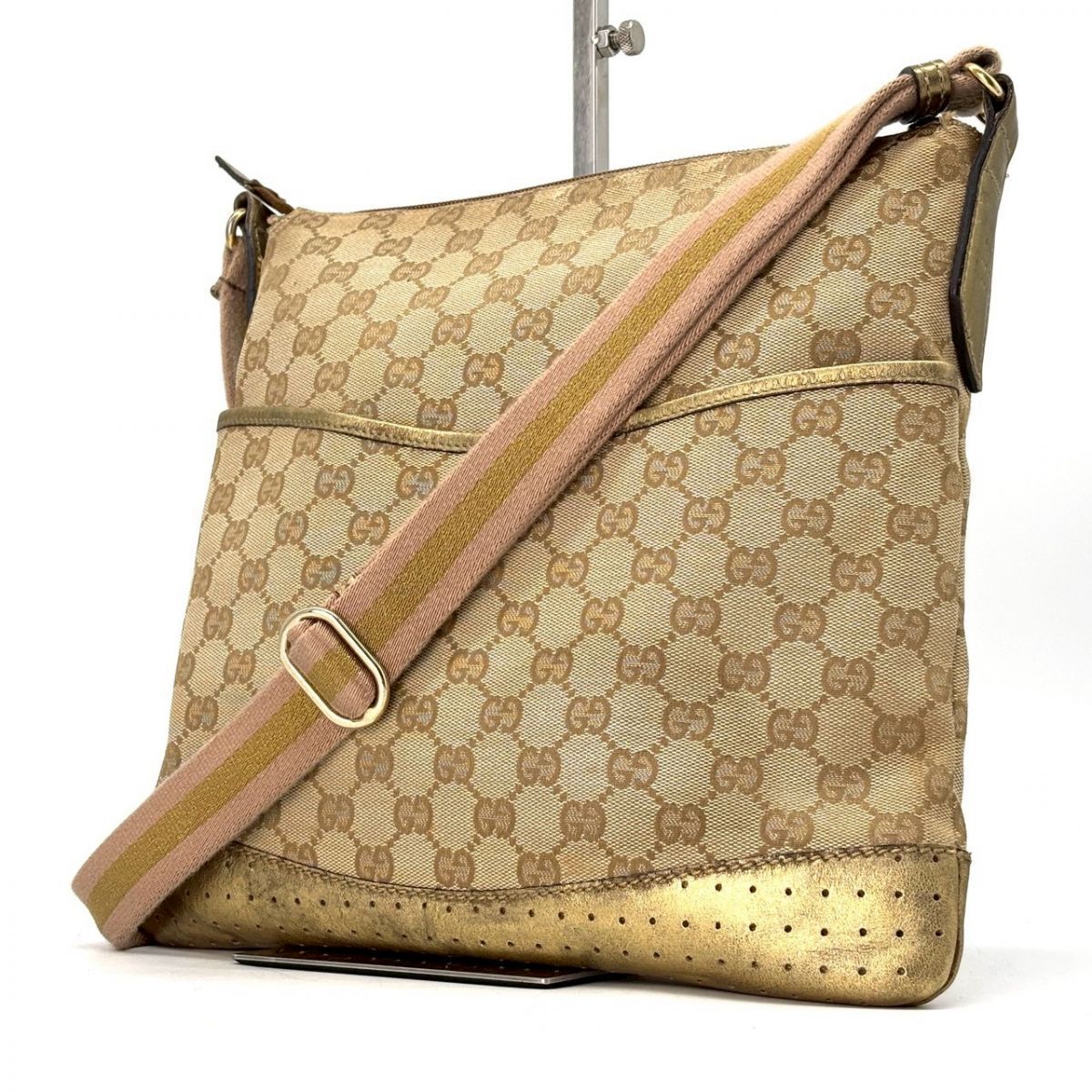 淡い余韻を纏う】 GUCCI ショルダーバッグ GGキャンバス シェリー 
