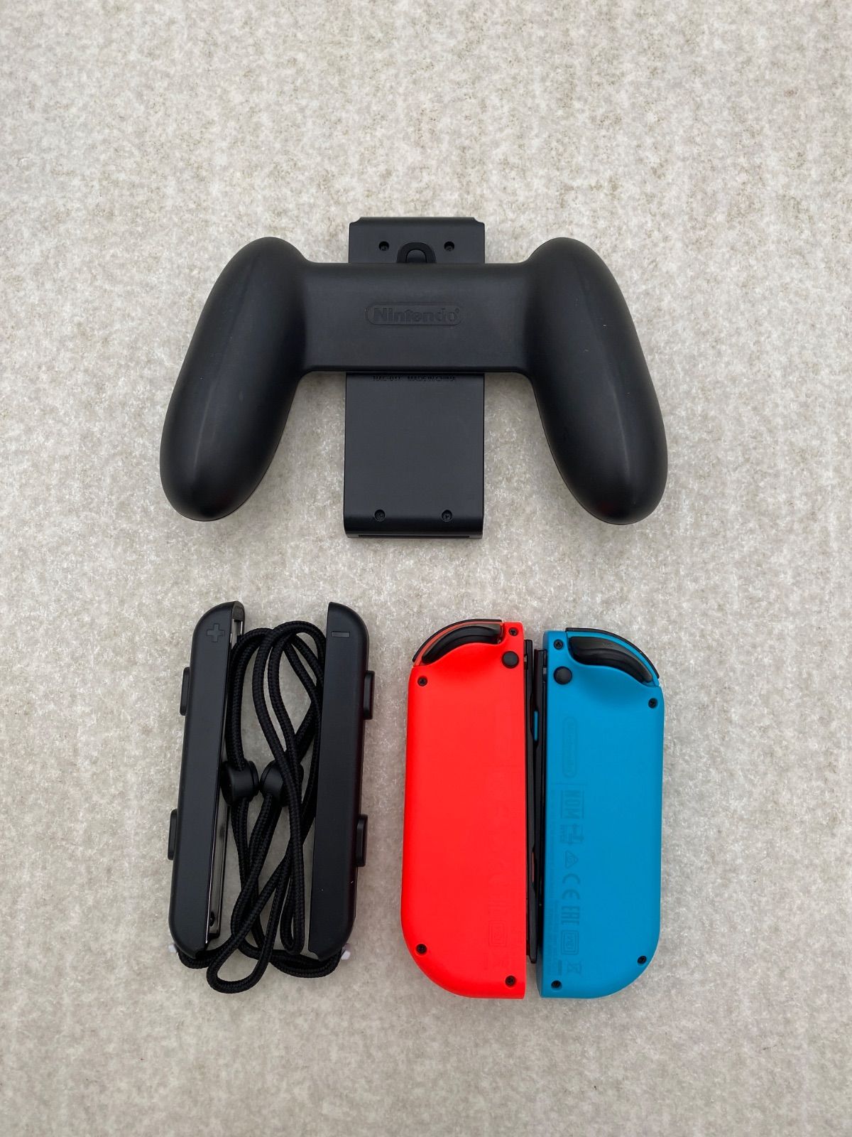 ◇Nintendo Switch Joy－Con（L） ネオンブルー／（R） ネオンレッド