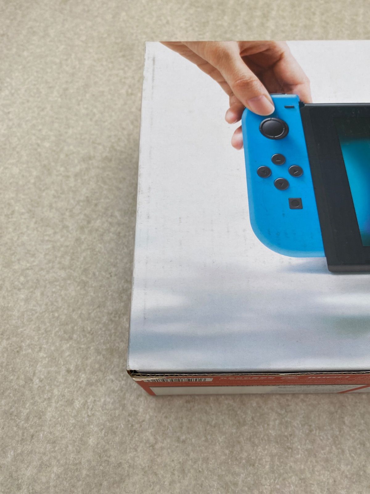 ◇Nintendo Switch Joy－Con（L） ネオンブルー／（R） ネオンレッド