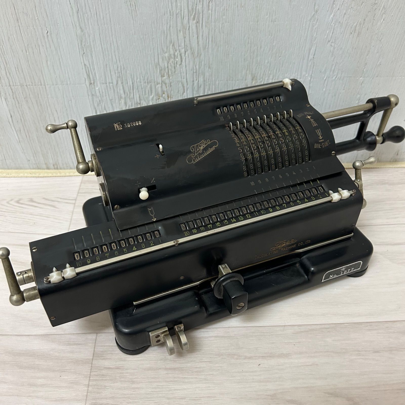Tiger 手回し式計算機 タイガー計算機 calculator カリキュレーター 手動計算機 アンティーク ■《L》 8,386円