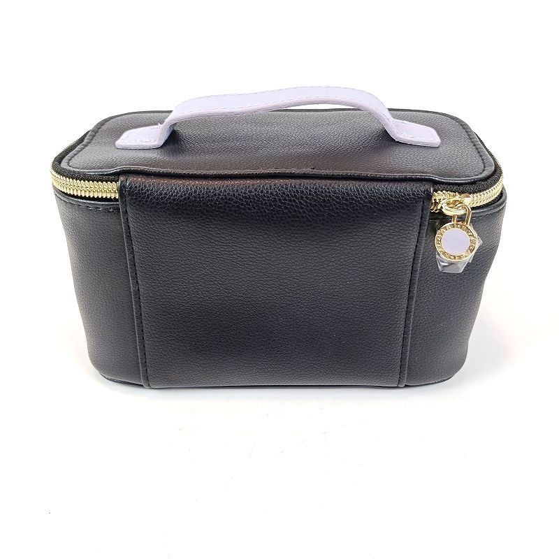 【極美品】BVLGARI エミレーツ航空 ファーストクラス アメニティ ポーチ 未使用 エミレーツ航空 ファーストクラス アメニティ ポーチのみ