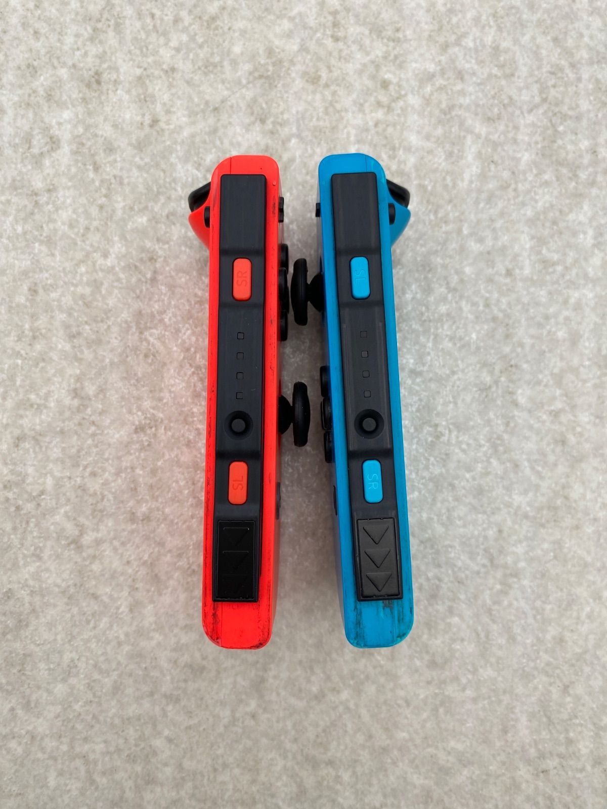 ◇Nintendo Switch Joy－Con（L） ネオンブルー／（R） ネオンレッド