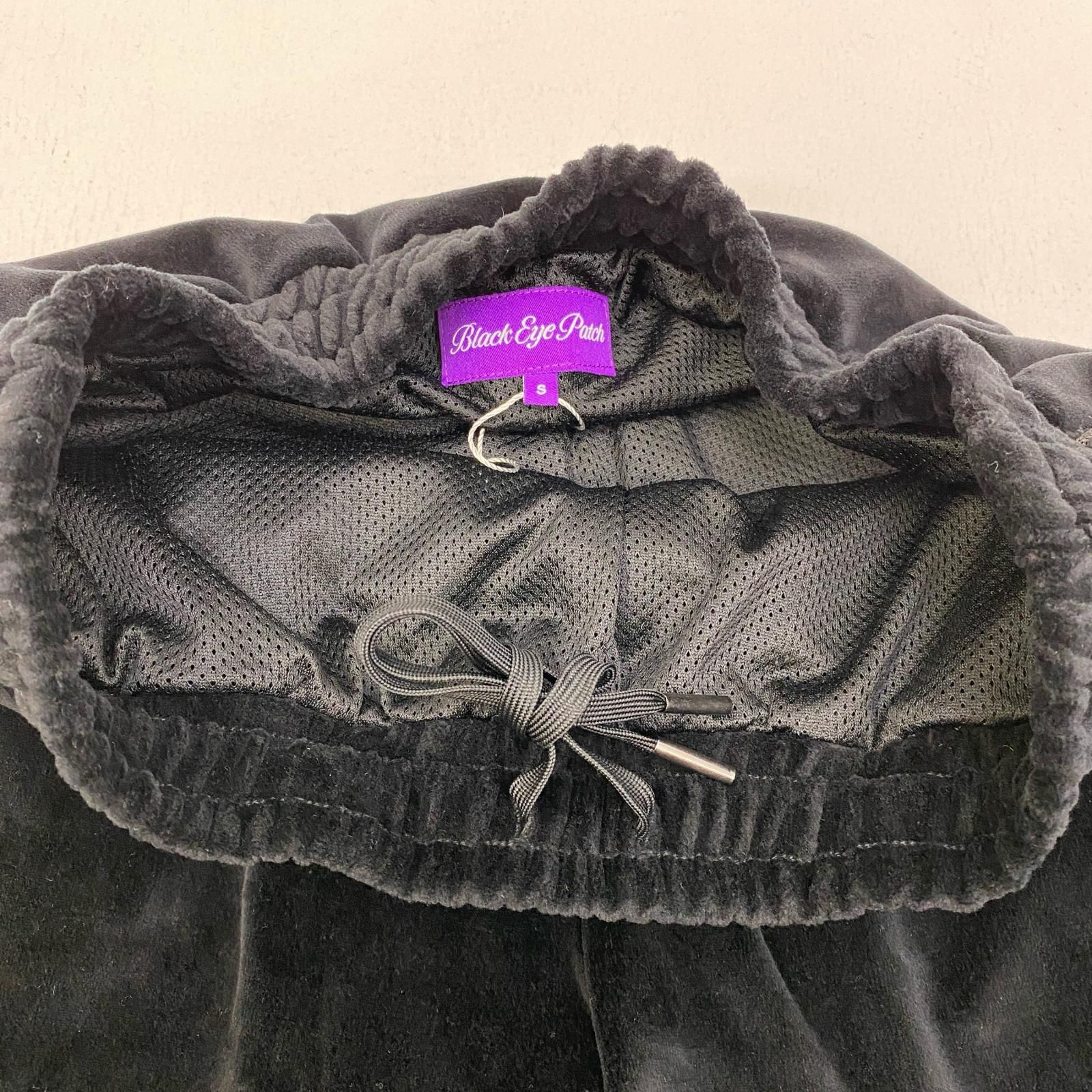 【加古川店】 中古 BlackEyePatch | ブラックアイパッチ パンツ HWC VELOUR TRACK PANTS BEPFW25PA17 ブラック サイズ：M 【107】 加古川店】 中古 BlackEyePatch | ブラックアイパッチ パンツ HWC
