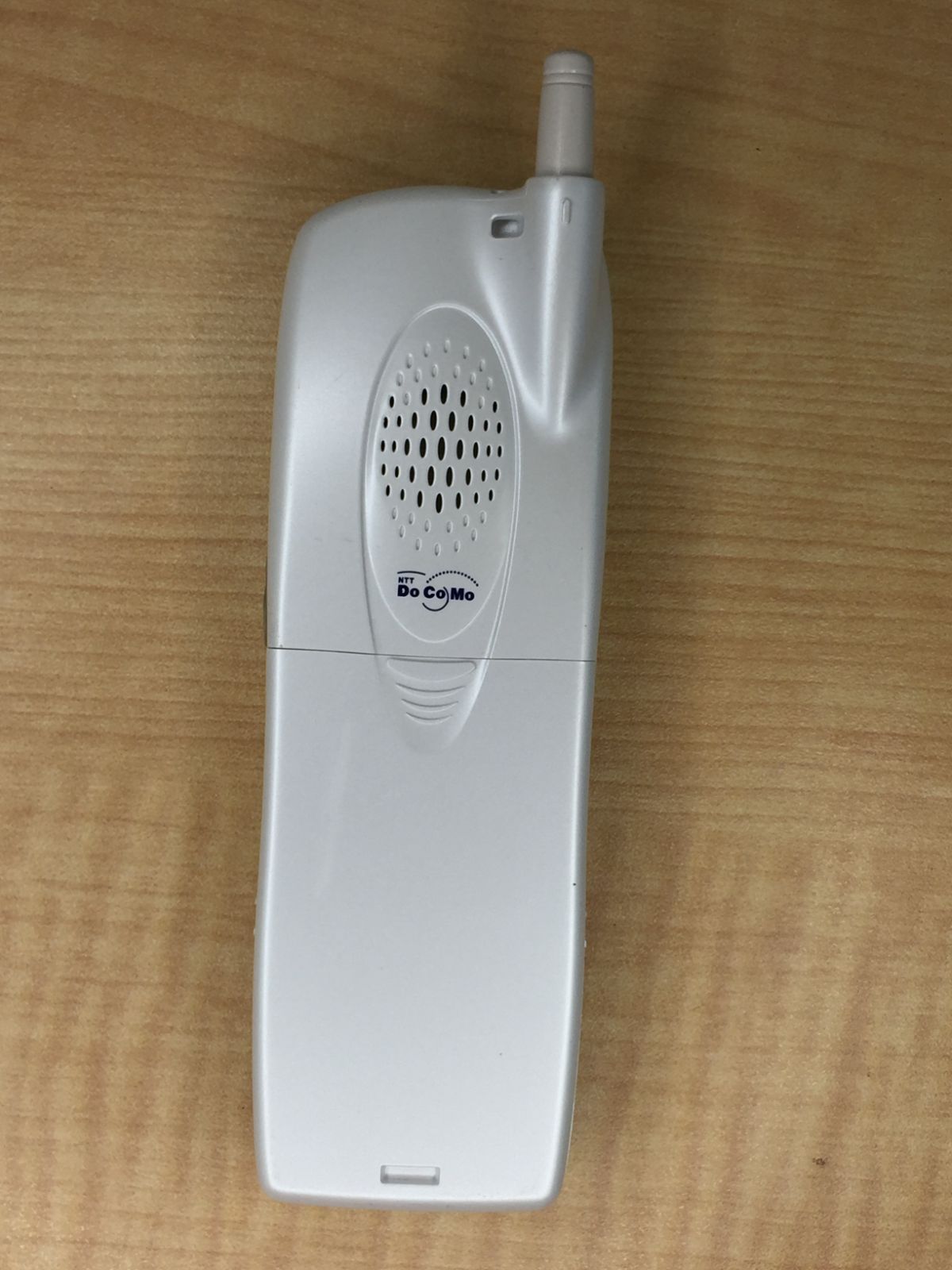 モックアップ NTT DoCoMo browserphone 647Sf M422
