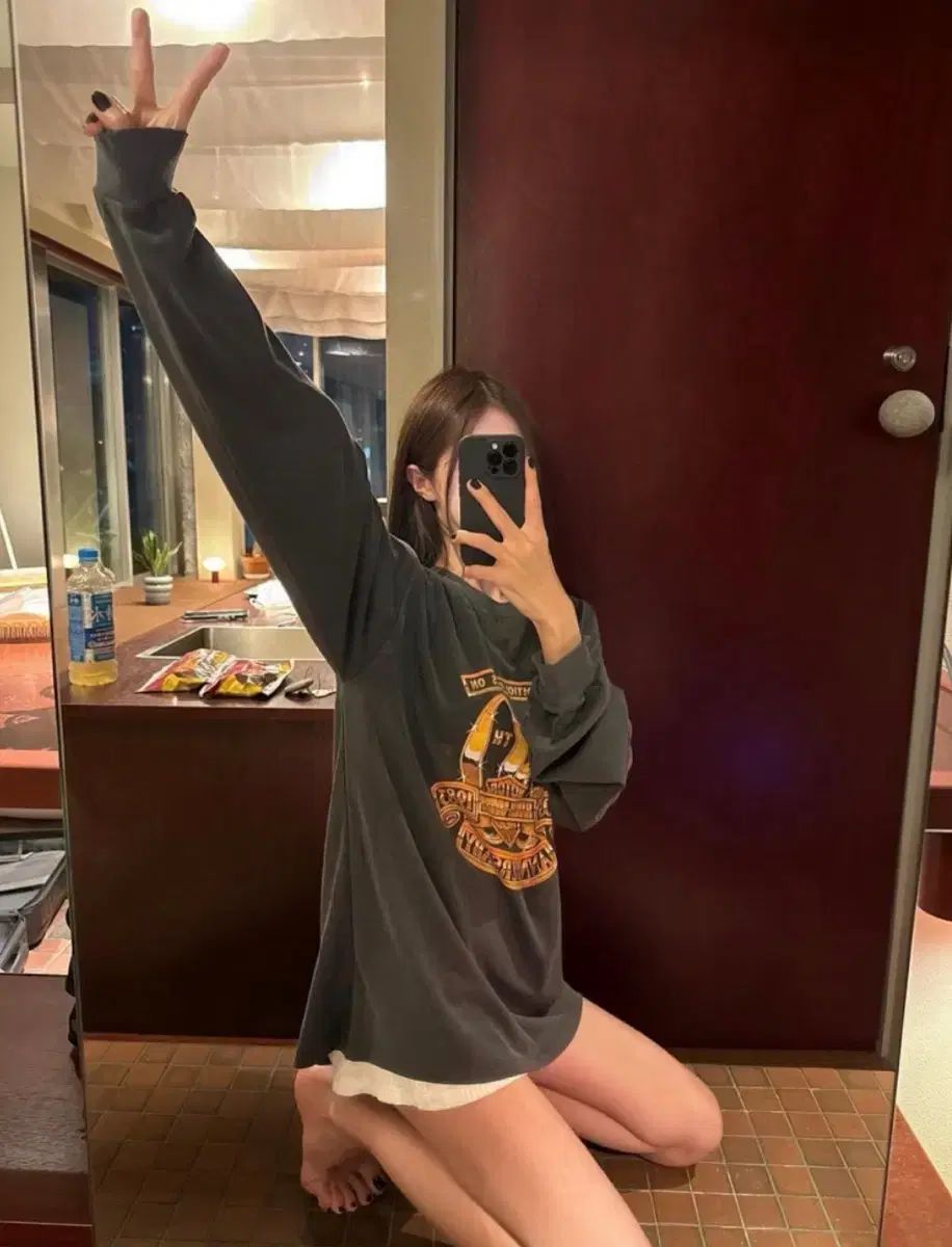 OUTFIT markedly