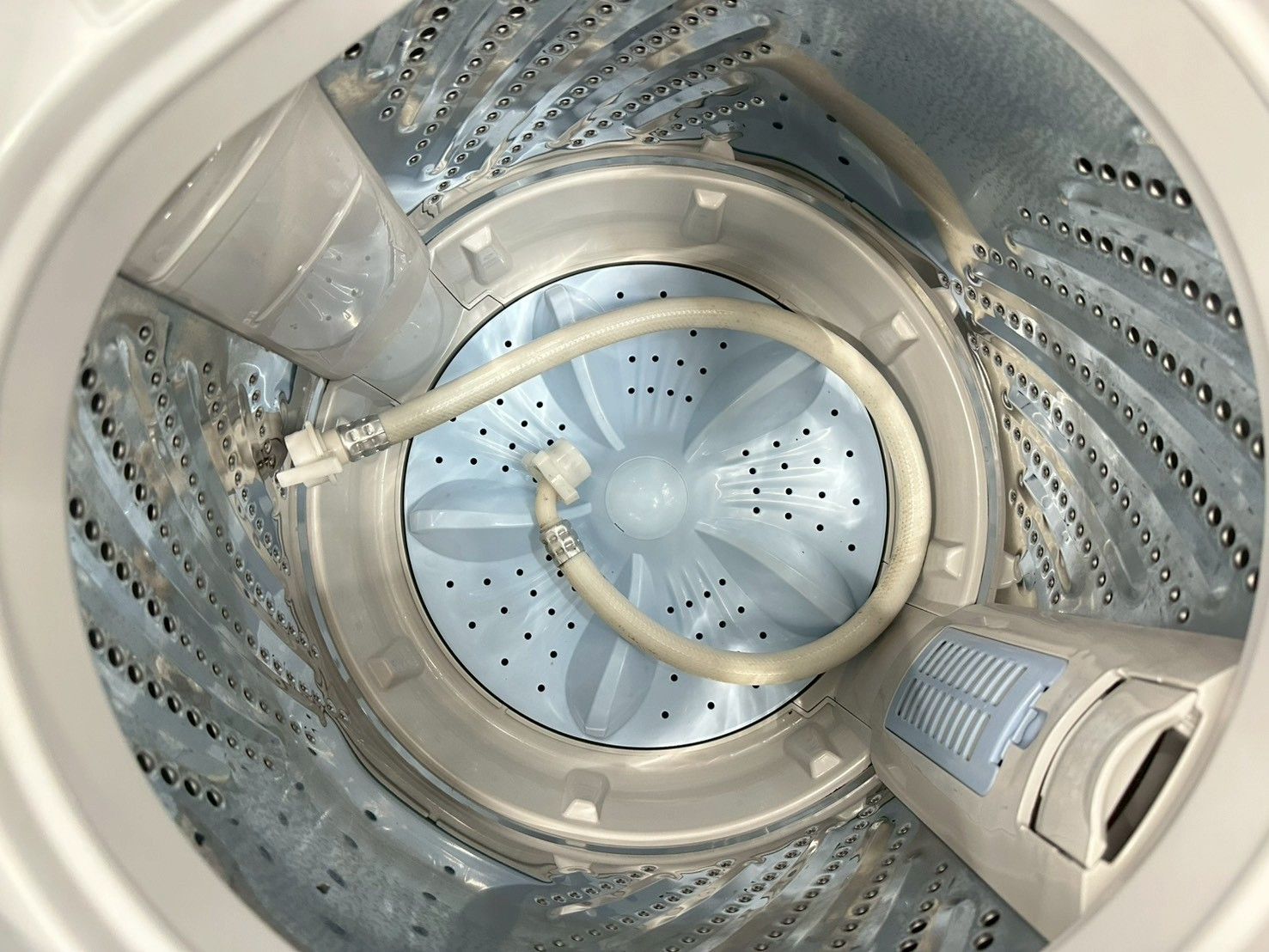 大阪送料無料☆3か月保障付き☆洗濯機☆ハイセンス☆5.5kg☆2023年☆HW