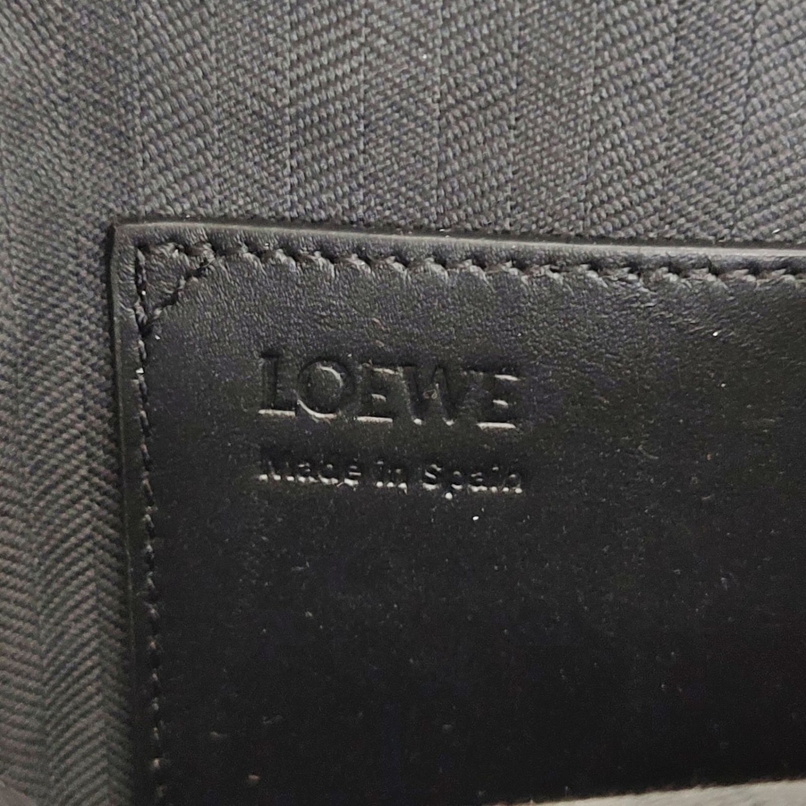 LOEWE ロエベ バーティカル クロス ボディポケット ショルダー ボディ 