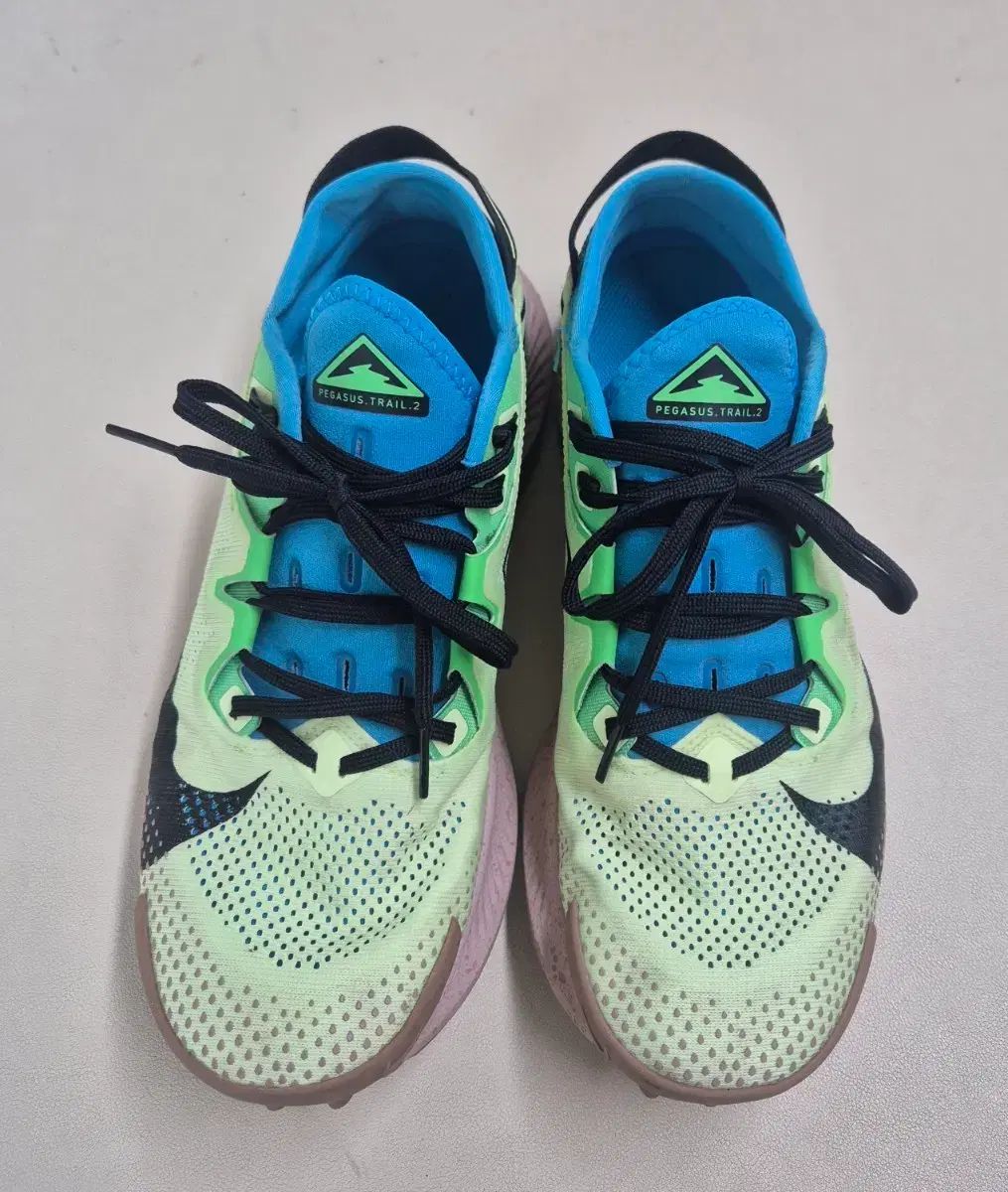 (送料無料※メルカリshop取引では対象外)NIKE ナイキ ペガサス トレイル 2 蛍光 スニーカー 265