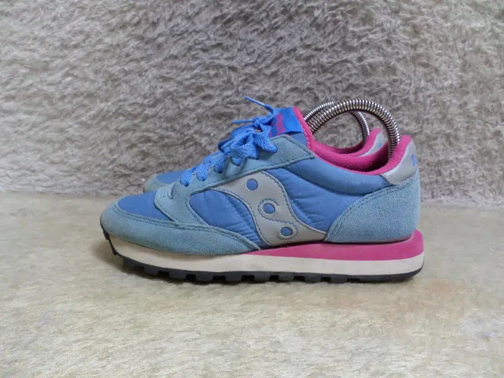 240 サッカニー jaz スニーカー 中古 靴 260507