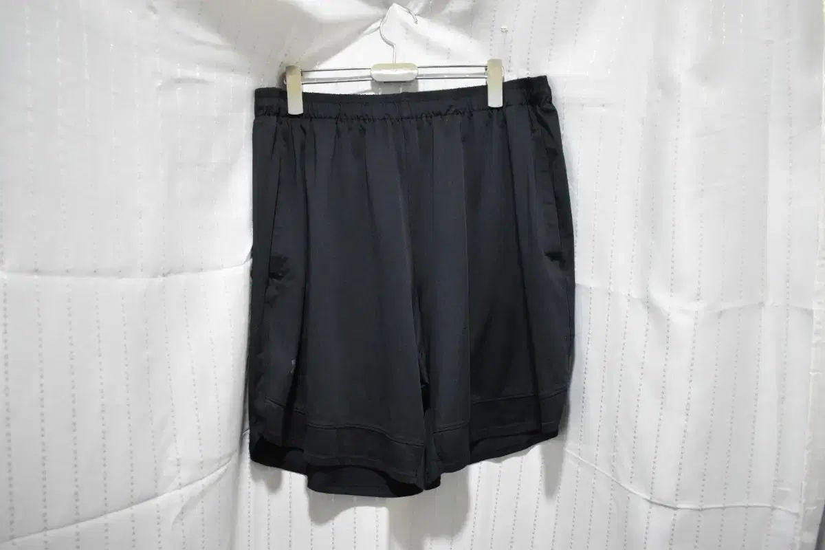 UNDER ARMOUR メンズ ハーフパンツ XL