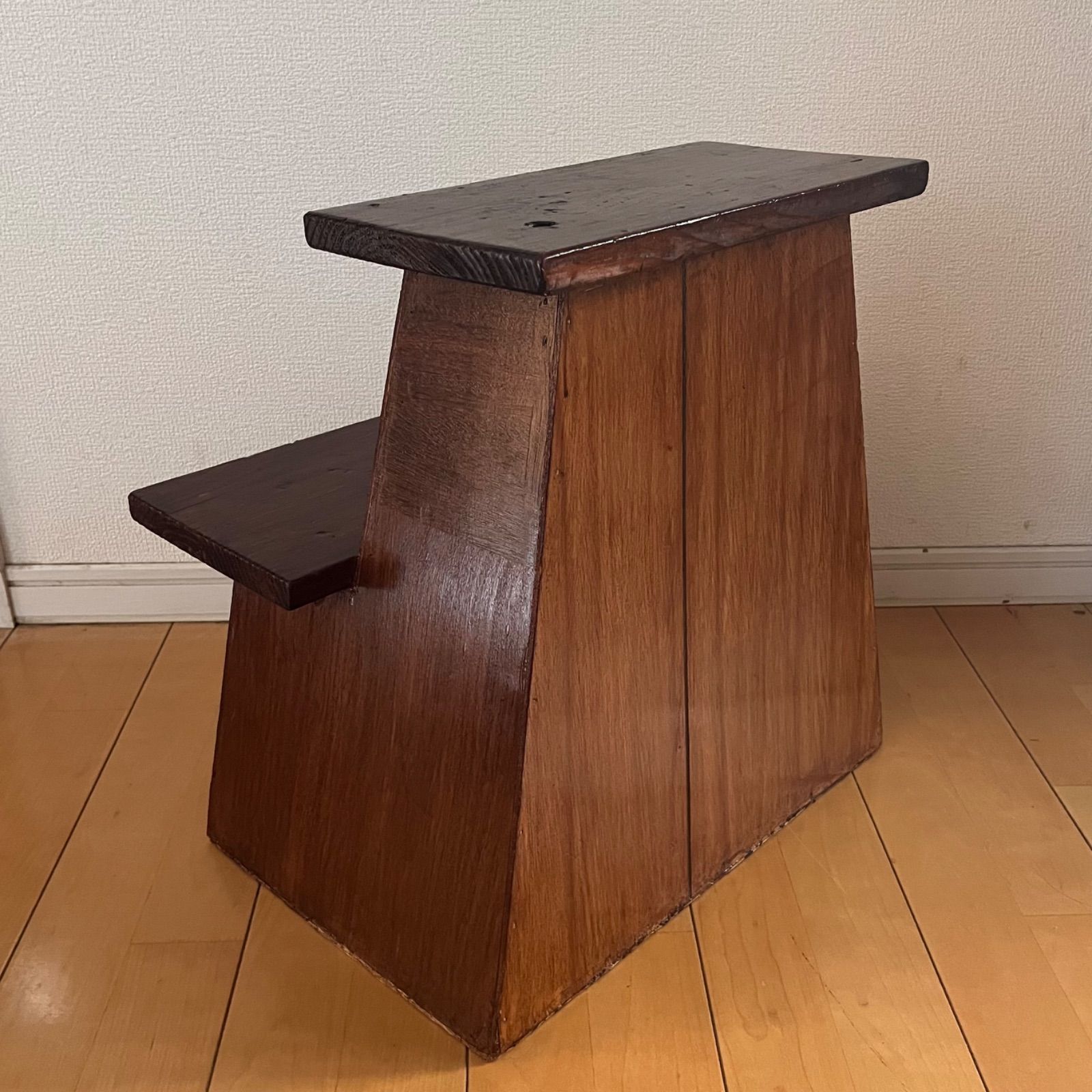 昔懐かしい 古家具木製 2段踏み台 ステップスツール ディスプレイ台