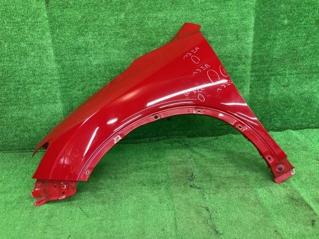 エクストレイル NT32 左フロントフェンダー 20X 4WD 5人 F3101-4CCMA AX6