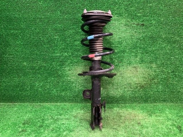 エスティマ AHR20W 左フロントストラット アエラス 4WD 7人 48520-28400 48520-80215 070