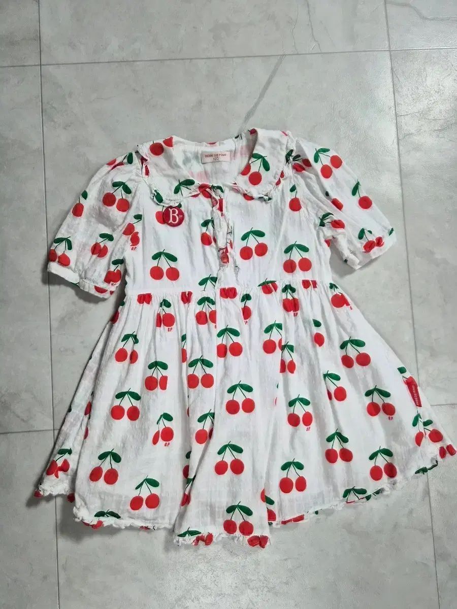 BEBE DE PINO ワンピース 120 新品