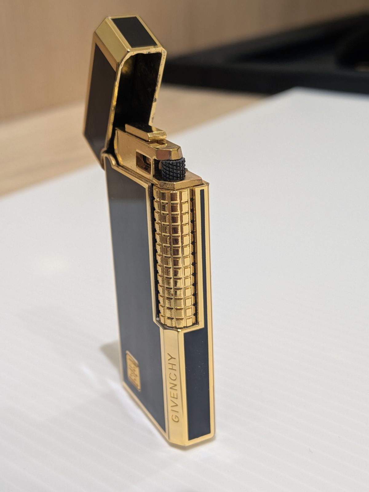 ☆ GIVENCHY ジバンシー ガスライター ブラック×ゴールド 箱付き 火花確認済み 着火未確認 ヴィンテージ メンズ 7,056円