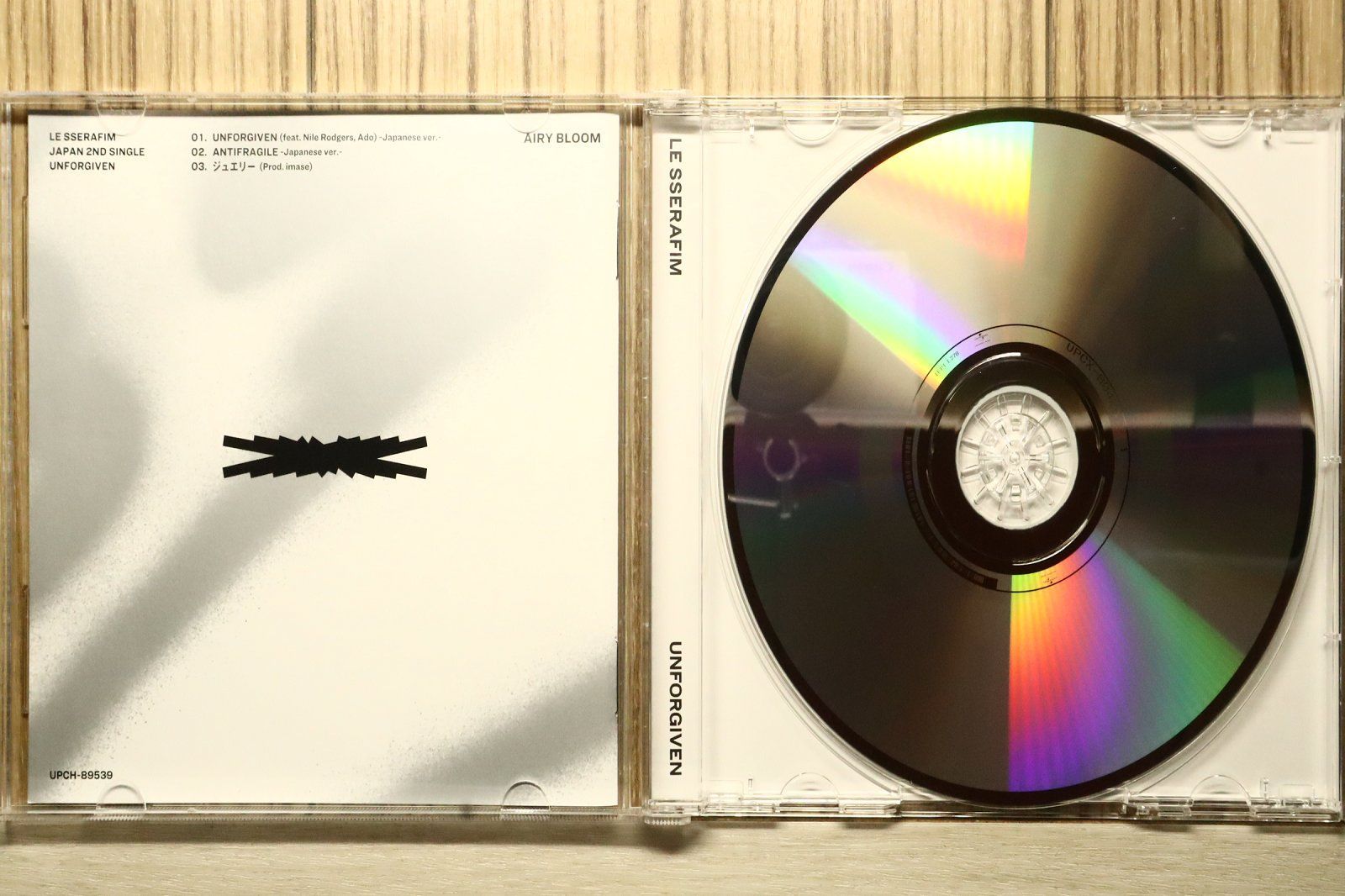国内盤CD☆ルセラフィム/LE SSERAFIM□ UNFORGIVEN (初回生産限定盤A