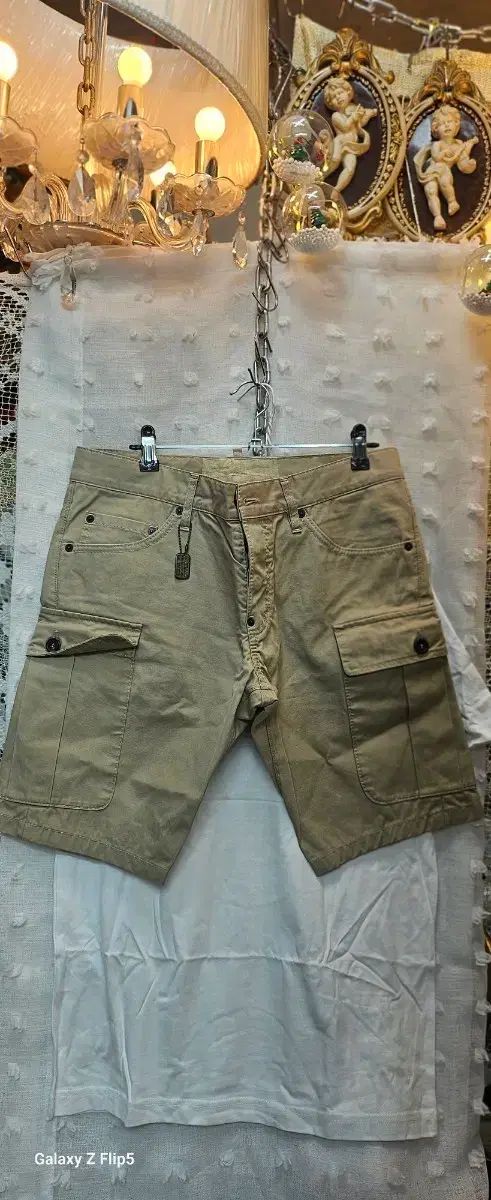 Dsquared2) ベージュ カーゴ ハーフパンツ