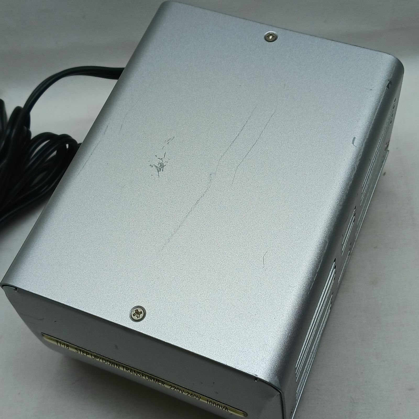 旅行用品 カシムラ 変圧器 TI-18 1000VA