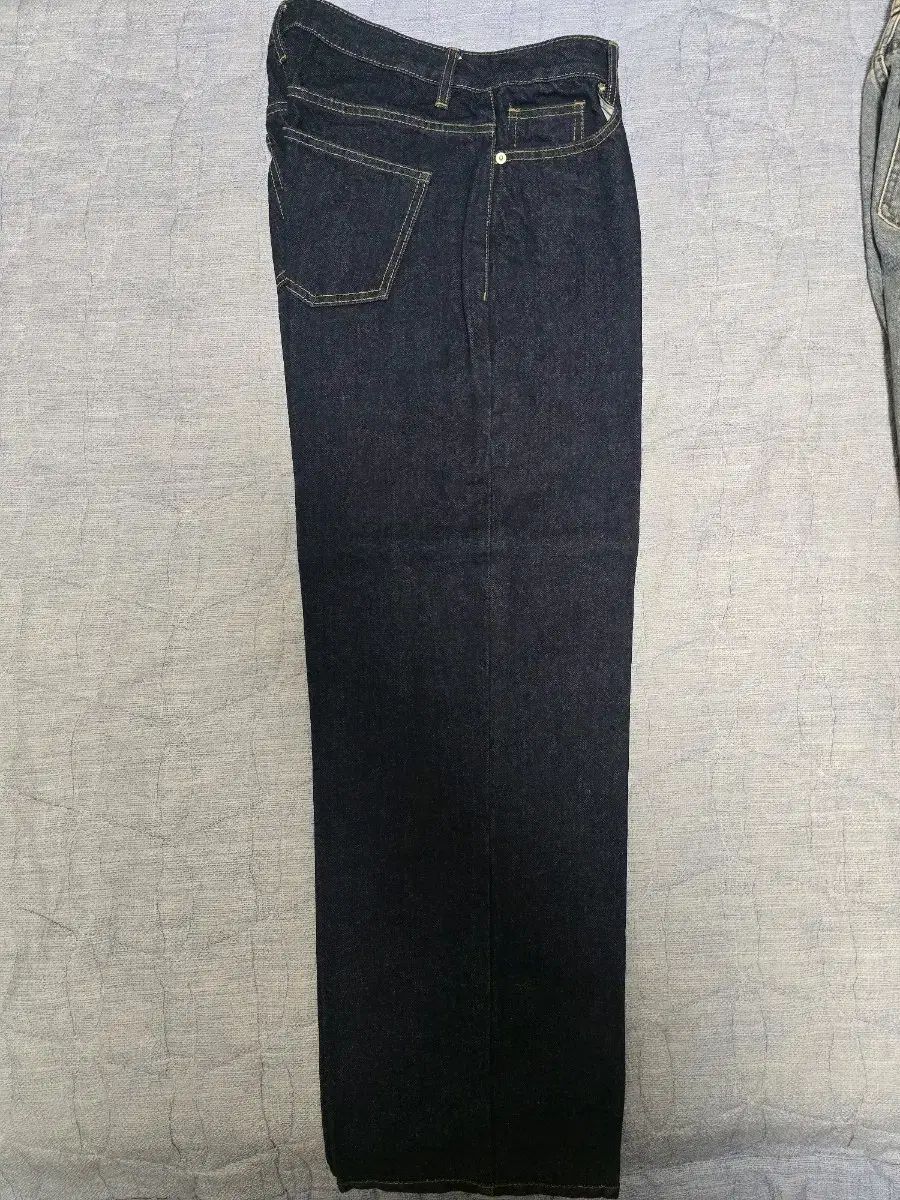 トフィー モア ワイドデニムパンツ (RAW INDIGO) トフィー モア ワイドデニムパンツ (RAW INDIGO)