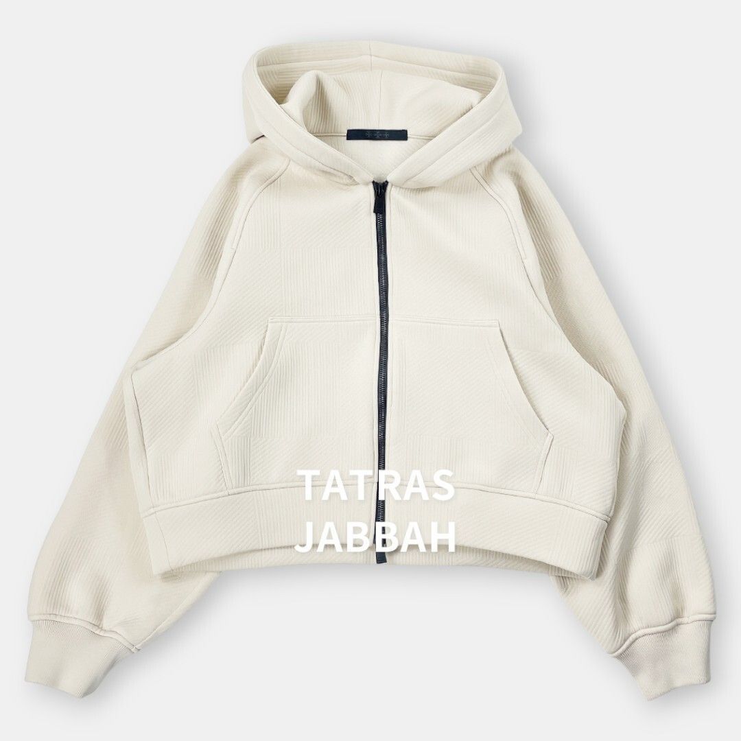 TATRAS JABBAH 22AW タトラス 幾何学 ショート丈 ジップアップ パーカー LTAT22A8605 アイボリー 01 / J&NREUSE レディース トップス