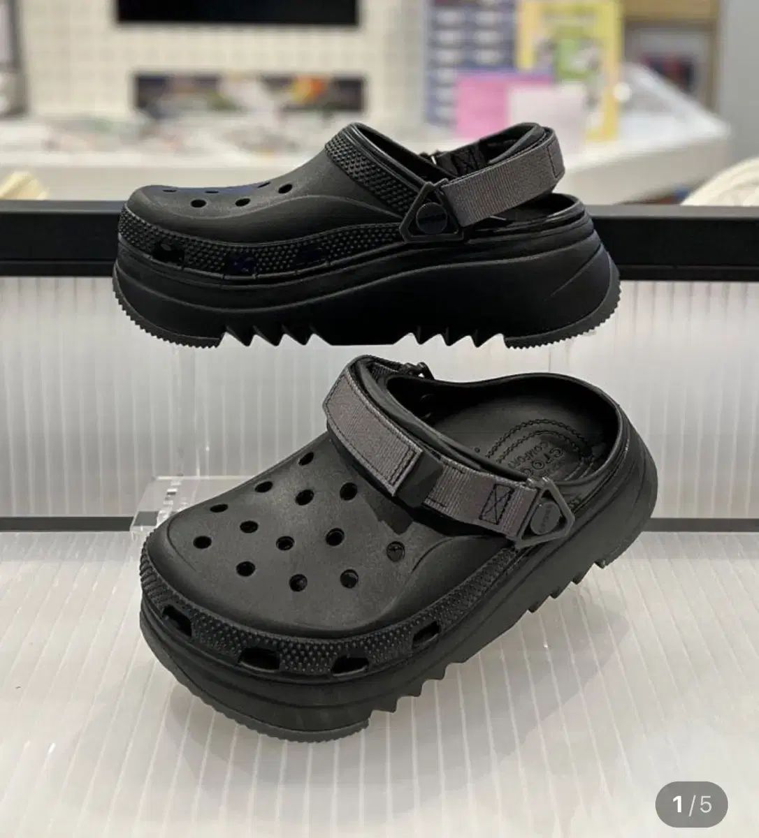 Crocs ユニセックス ハイカー エクスケープローク クロッグ ブラック