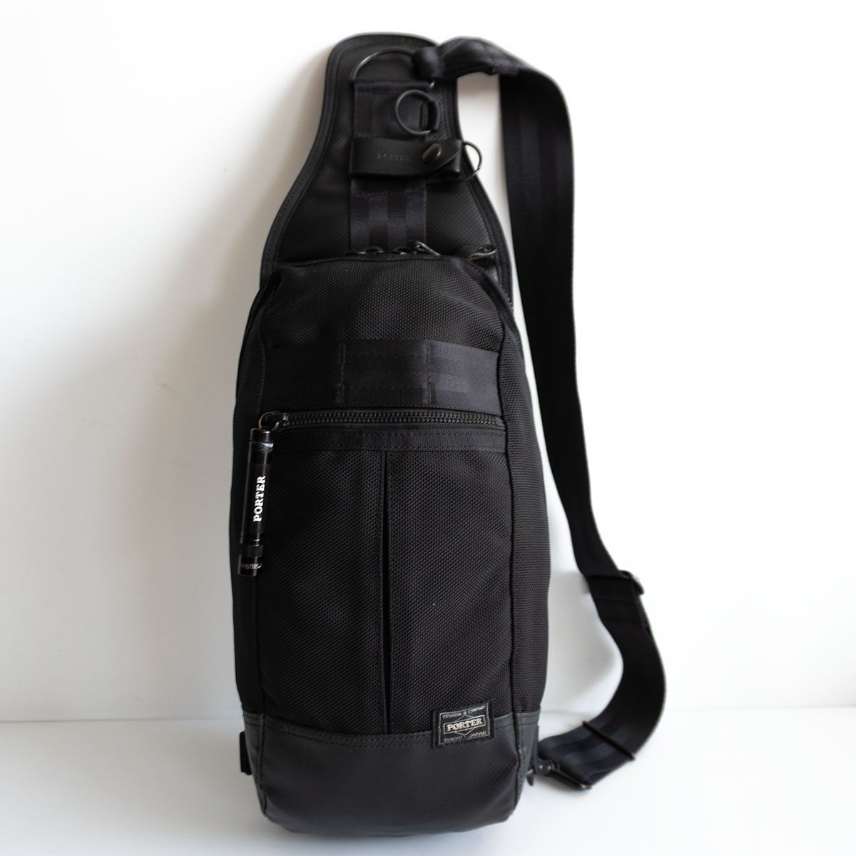 PORTER ポーター ヒート ボディバッグ スリングショルダー 黒 美品】PORTER 【HEAT ヒート スリングショルダーバッグ】 ポーター