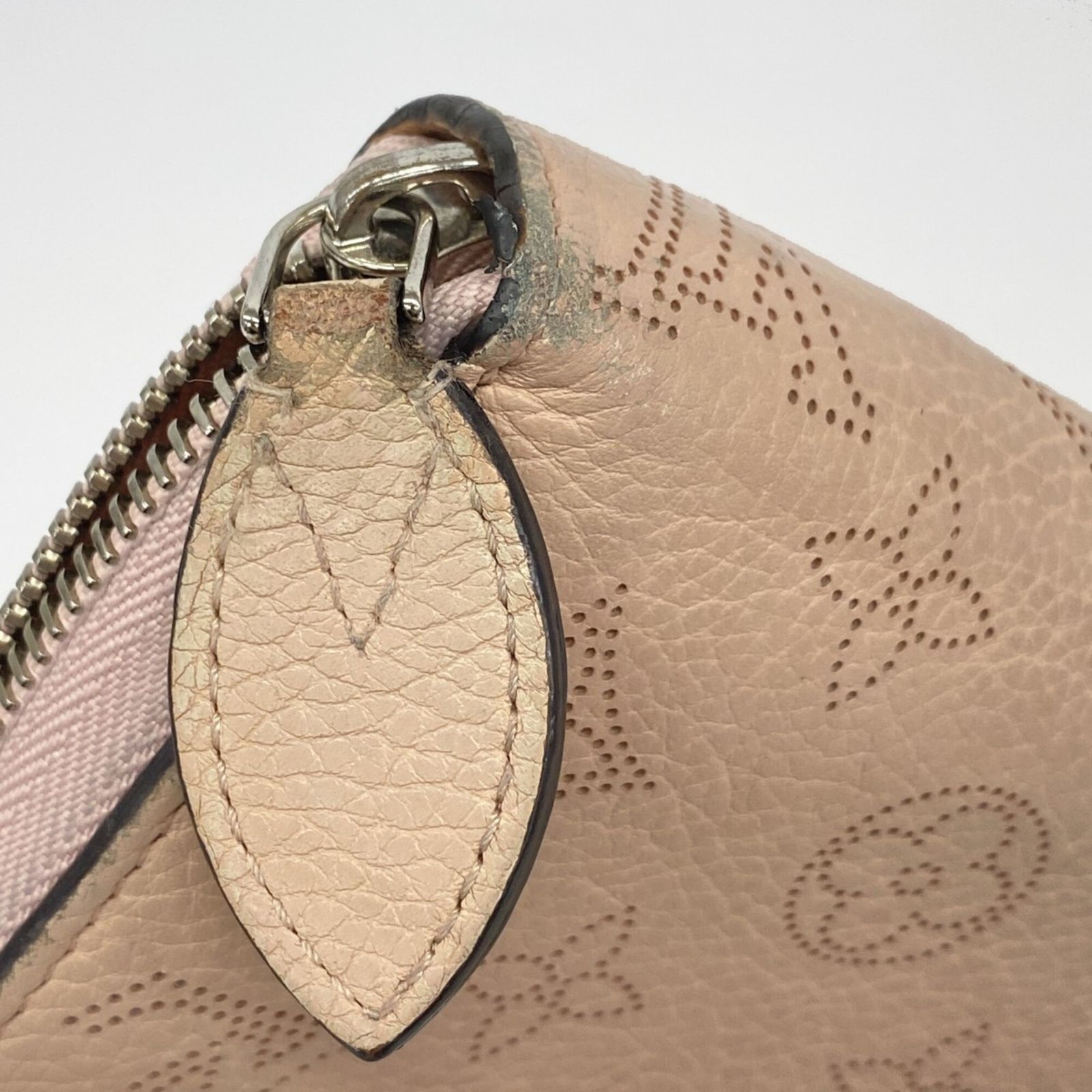 ルイ・ヴィトン(Louis Vuitton) ルイ・ヴィトン 長財布 マヒナ
