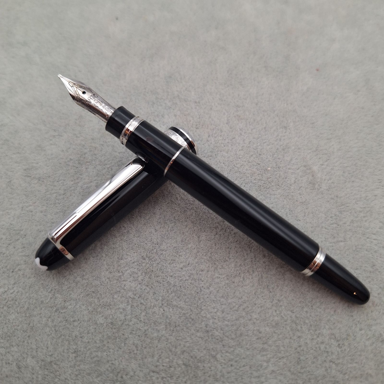 MONTBLANC モンブラン マイスターシュテュック ミニサイズ ペン先 4810 14K 585 万年筆 筆記用具 ブラック シルバー MEISTERSTUCK【12328-3】