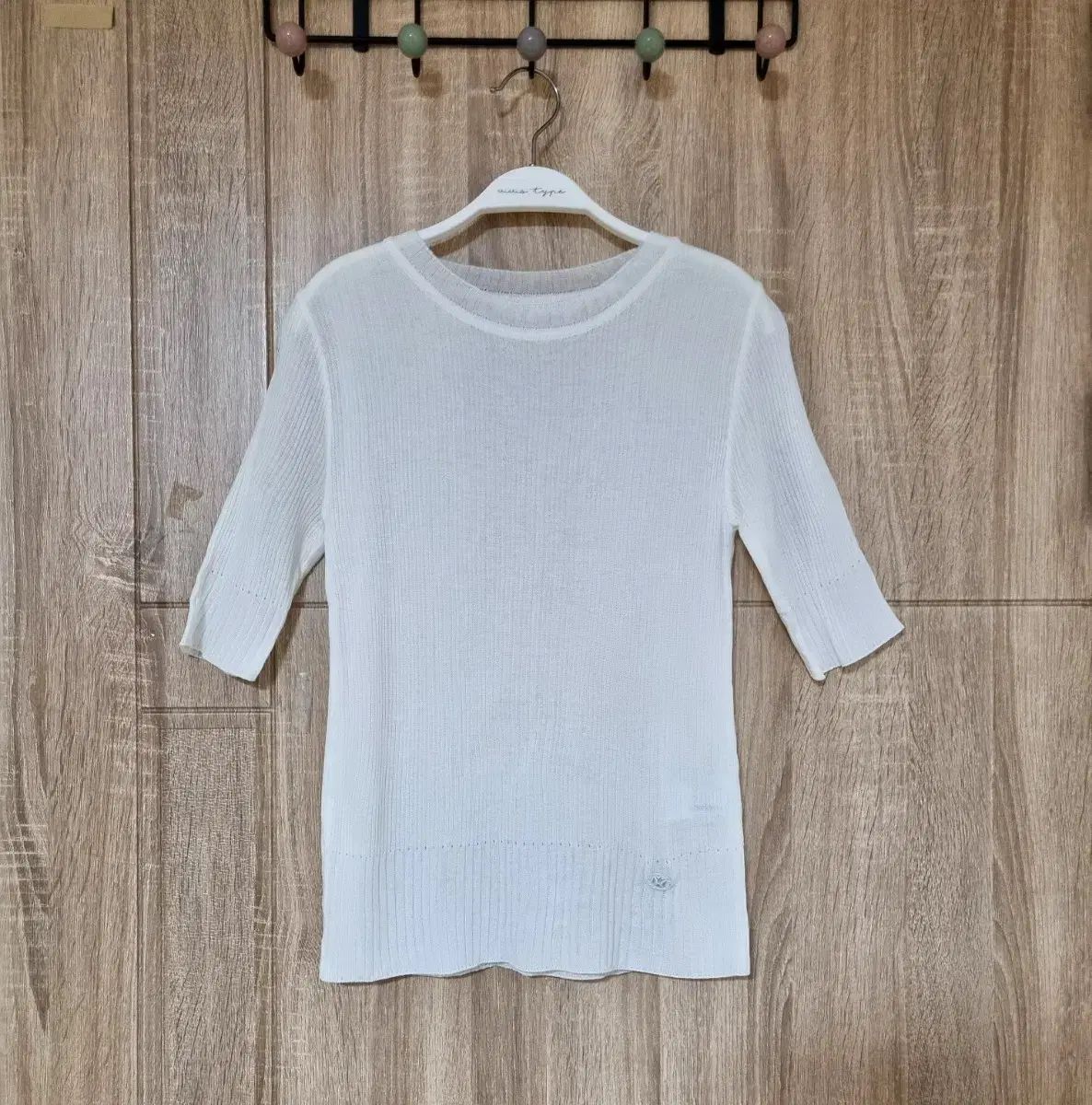 DEWL ニットTシャツ