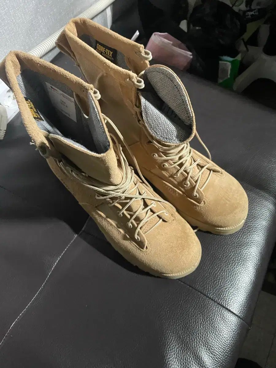 ミリタリーブーツ ゴアテックス 四季 新品
