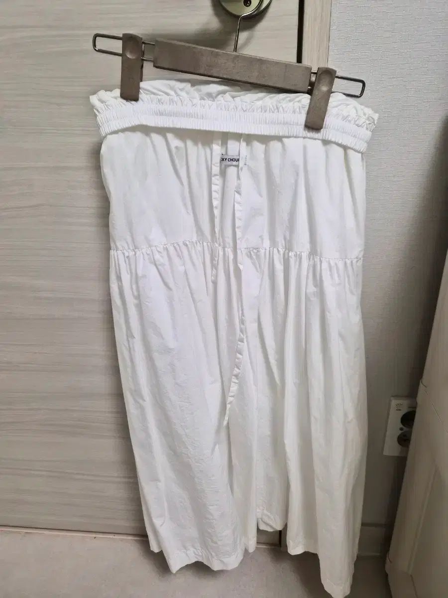 LUCKY CHOUETTE ラッキーシュエトゥ 白 밴딩 スカート