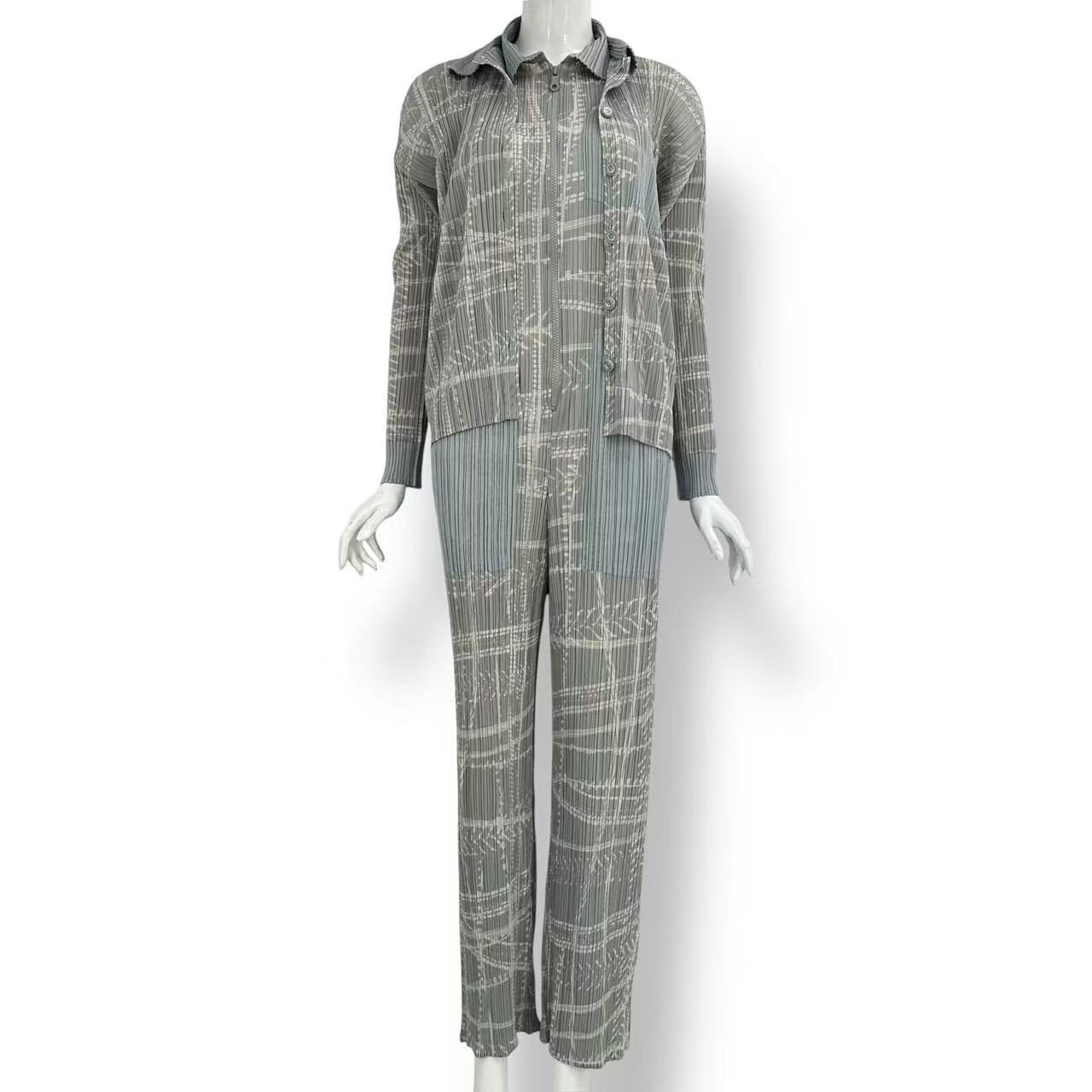 極美品 ISSEY MIYAKE イッセイミヤケ PLEATS PLEASE プリーツプリーズ セットアップ カーディガン オールインワン 総柄 グレー サイズ3