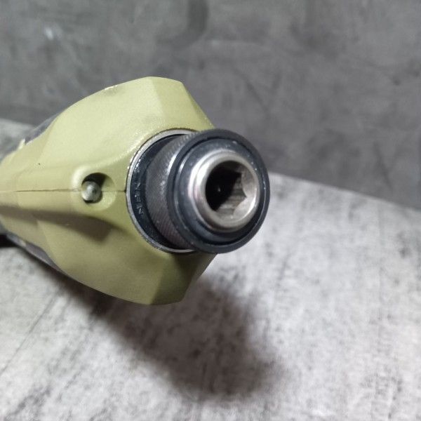 マキタ(makita) 7.2V充電式ペンインパクトドライバ TD022DZO 本体のみ 