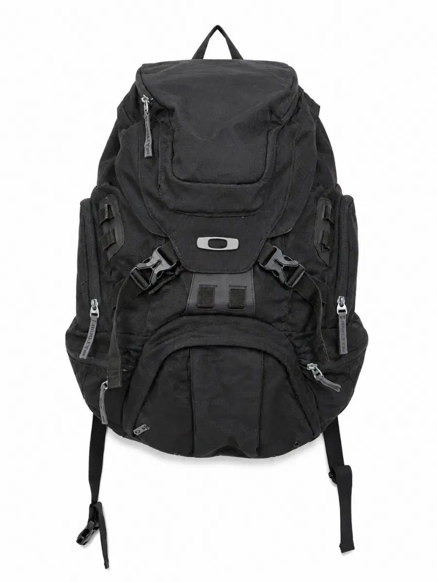 オークリー ブラック バックパック 11,597円