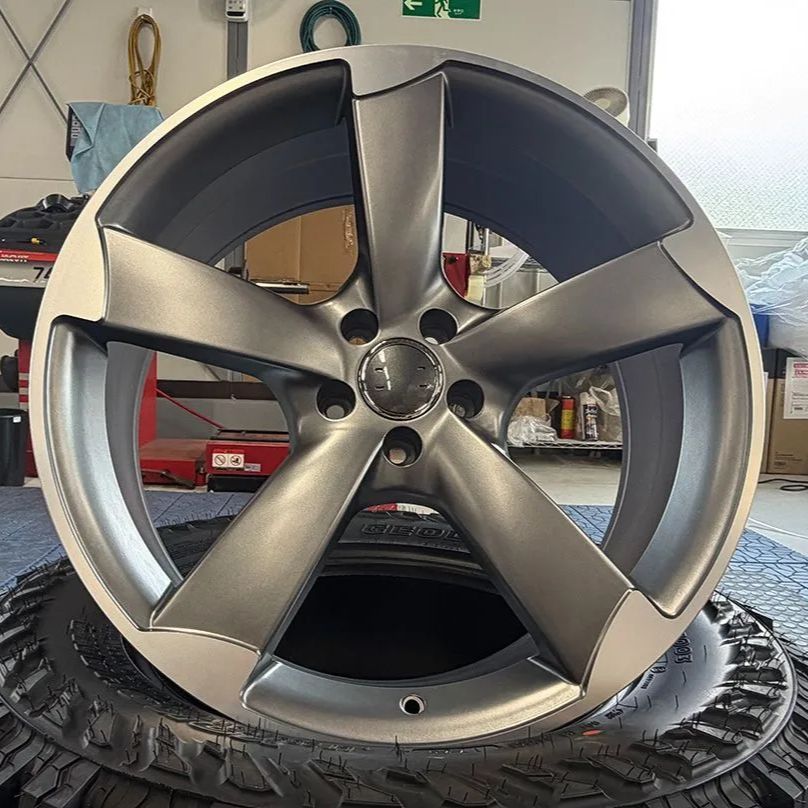 即納 訳あり 在庫有 新品 ホイールのみ 4本セット Audi アウディ 21x9.0+35 112-5H 21インチ アルミホイール 純正ボルト対応